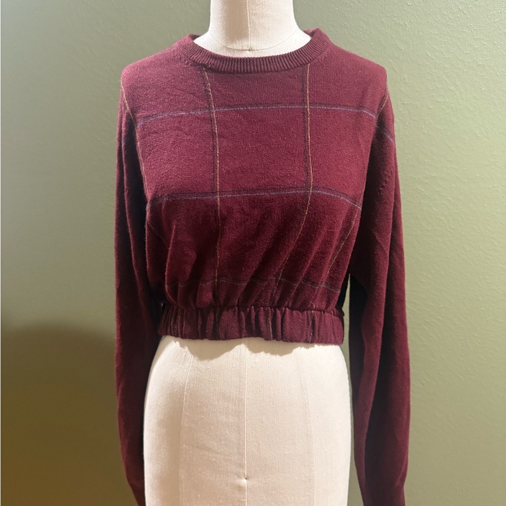 Women's Burgundy Cropped Sweater